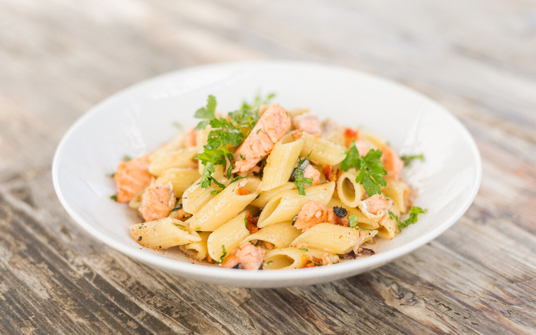 Pasta con salmone scozzese Bio: la ricetta di FishMi